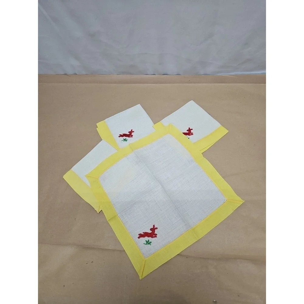 Vintage Lot of‎ 4 Yellow Linen Napkins – Hand Embroidered Beige Rabbit Design